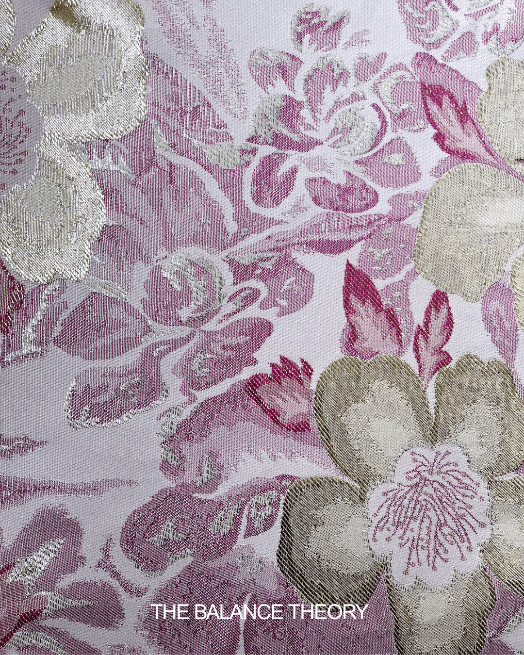 A summer conversation between the romantic Mediterranean coast and the light that lingers on the gold threads of the luscious Italian brocade.